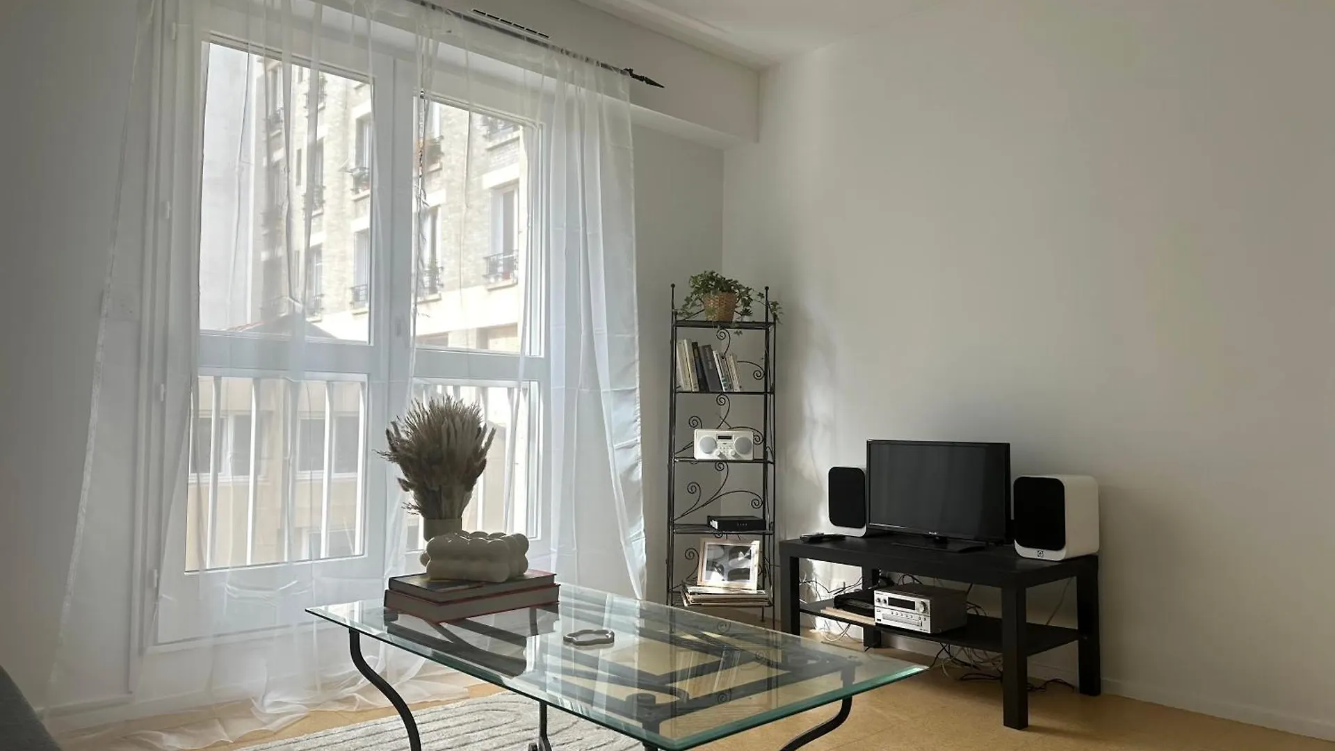 Apartment Le Gambetta Paris